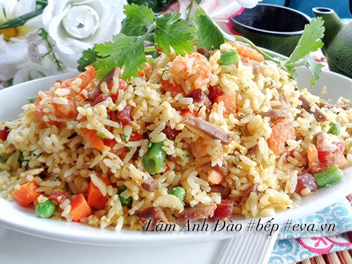 Tiết kiệm tiền ăn sáng cuối tuần bằng những kiểu rang cơm ngon bất bại-1