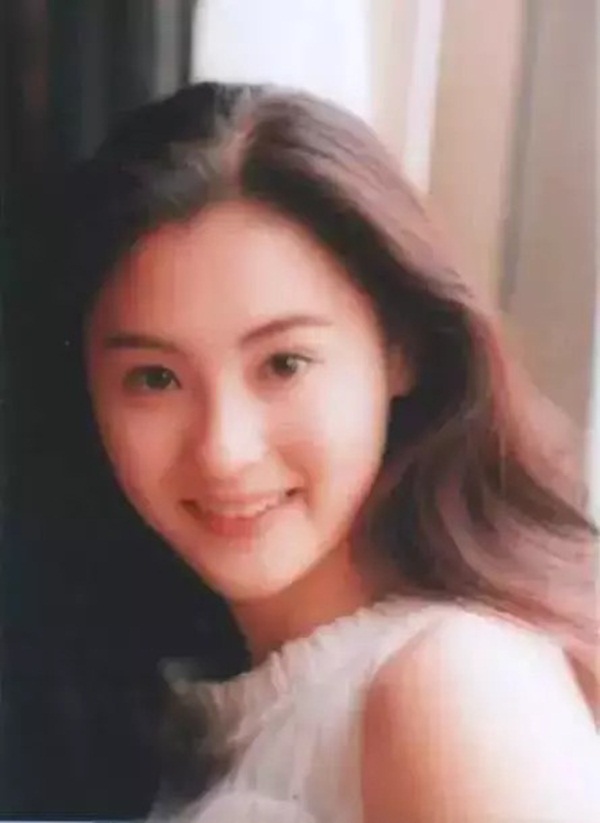 Nhan sắc hoa nhường nguyệt thẹn của Trương Bá Chi ở tuổi 20, thế mới thấy Tạ Đình Phong đã bỏ lỡ điều gì-9