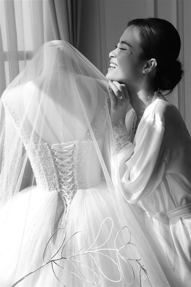 Sự thật ẩn sau chiếc khăn voan của Đông Nhi là quãng đường tình cảm suốt 10 năm qua của cặp đôi trời định-5