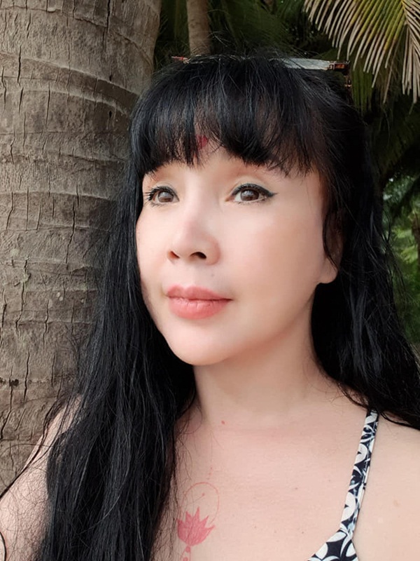 Bất ngờ với gương mặt trẻ trung, căng bóng của NSND Lan Hương ở tuổi U60-5