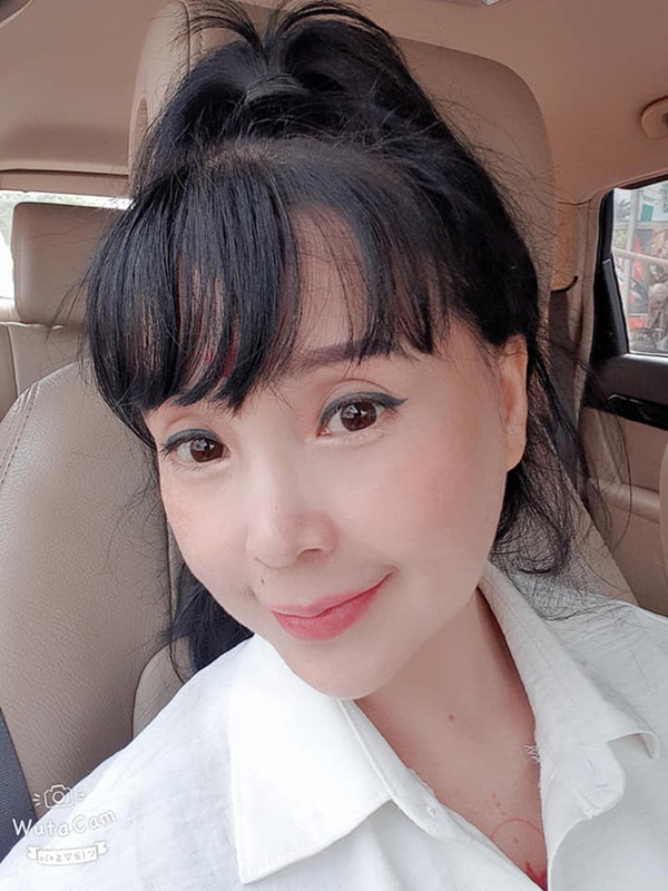 Bất ngờ với gương mặt trẻ trung, căng bóng của NSND Lan Hương ở tuổi U60-6