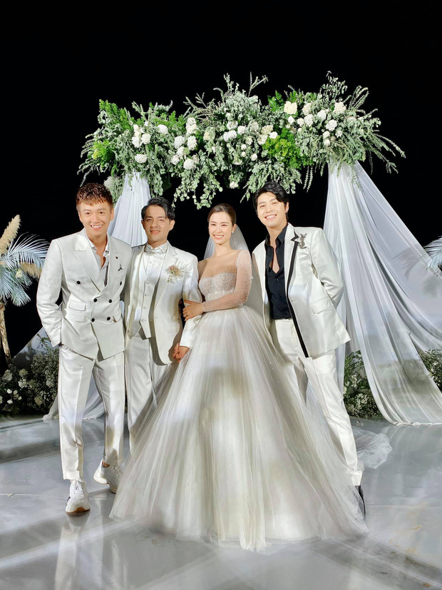 Clip Noo Phước Thịnh ôm Đông Nhi khóc nức nở: Tao không muốn gặp mày lúc này nhưng tao rất mong mày hạnh phúc... xin lỗi-1