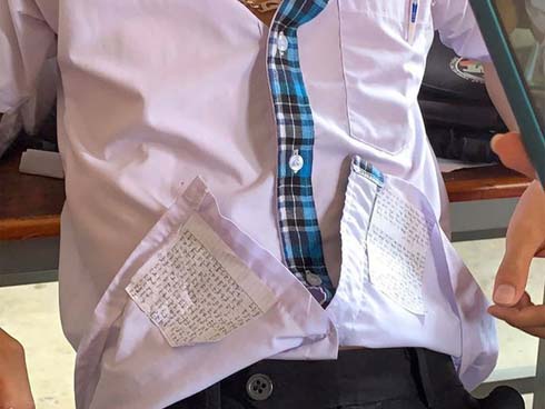 Muốn học sinh học tập chăm chỉ, cô giáo Văn kỳ công viết những lời nhắn nhủ, đọc xong ai cũng ôm bụng cười vì giúp cô thoát ế-3