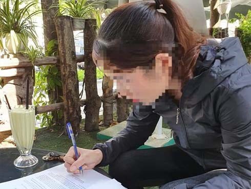 Vợ của kẻ đầu độc chết 2 con nhỏ vì không cùng huyết thống: “Anh ấy là người chồng tốt”