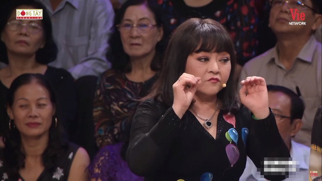 Quyền Linh khóc, kể về người bố thứ hai và cảnh quay ôm hoa hậu Hương Giang chết bên suối-3