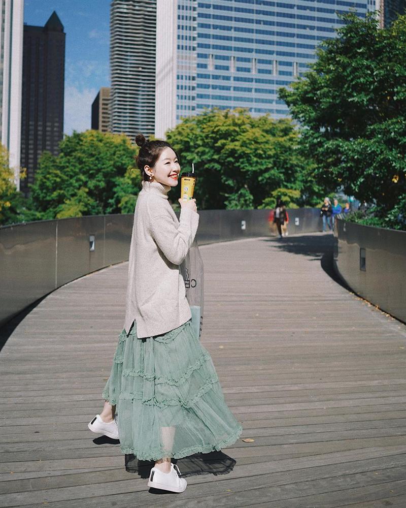 Biết 4 công thức sau, bạn đã hơn đứt người ta ở khoản diện chân váy midi tuyệt xinh và chuẩn mốt-3