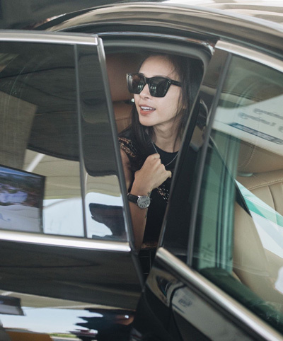 Ngô Thanh Vân đi xe VinFast dự đám cưới Đông Nhi-2