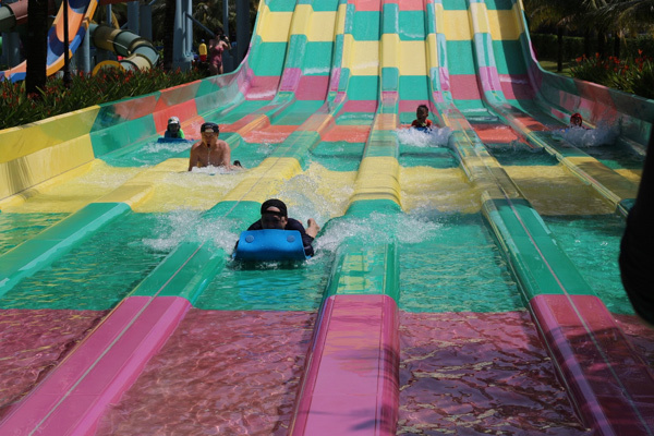 Dàn sao Việt ‘đại náo’ Vinpearl Land, Safari Phú Quốc-10