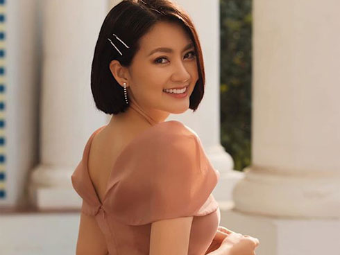 Giữa ồn ào ly hôn Ngọc Lan, Thanh Bình bị lộ ảnh nắm tay thân mật gái lạ?-3