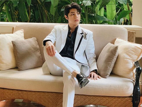 Sau màn ôm hôn, khóc lóc khi Đông Nhi đi lấy chồng, Noo Phước Thịnh lại có phản ứng bất ngờ này
