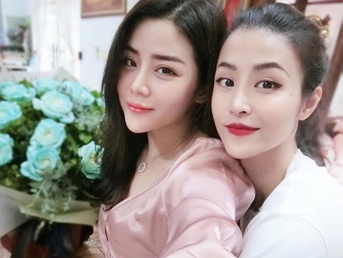 Ngay sau hôn lễ thế kỷ, em gái Ông Cao Thắng đã chứng minh mối quan hệ chị dâu em chồng với Đông Nhi ngay và luôn