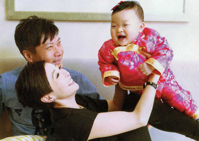 Hoa hậu nổi tiếng TVB: Rơi nước mắt vì con xấu xí, bị đồng nghiệp mỉa mai bi kịch vì quá giống bố-8