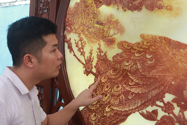 Bức tranh nặng cả tấn, giá vài tỷ khiến ai cũng choáng-5