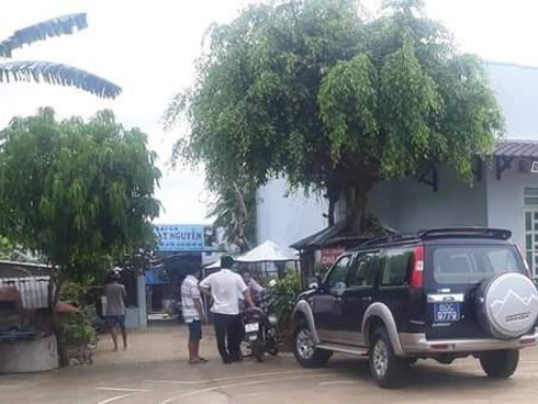 Bị cáo buộc mở tiệc ma túy đêm tân hôn, đôi vợ chồng trẻ cùng nhóm bạn hầu tòa-3