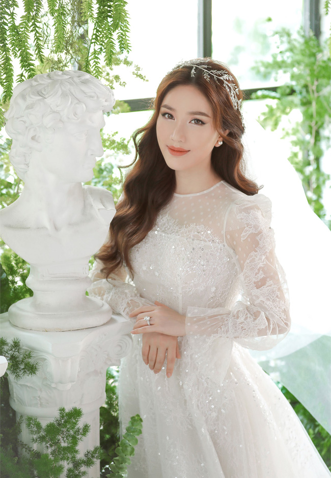 Bảo Thy công khai bộ ảnh cưới, xác nhận đám cưới ngày 16/11-1