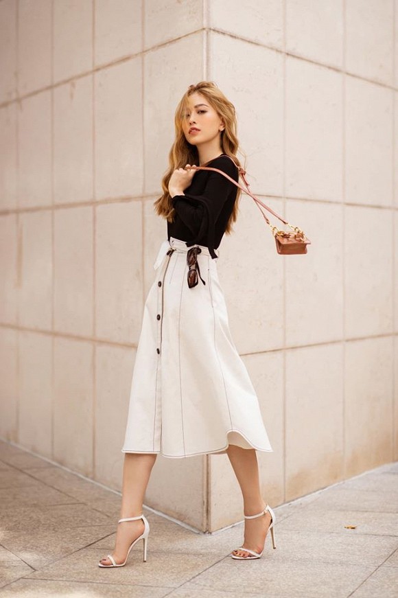 Á hậu Phương Nga tung loạt ảnh mới trẻ trung, năng động mừng tuổi 21-3