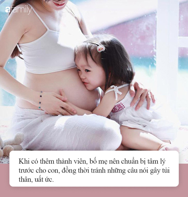Chỉ 1 câu nói hớ, bà mẹ trẻ vô tình khiến đứa con cả ghét cay ghét đắng em, 90% mẹ Việt đều từng mắc sai lầm này-2