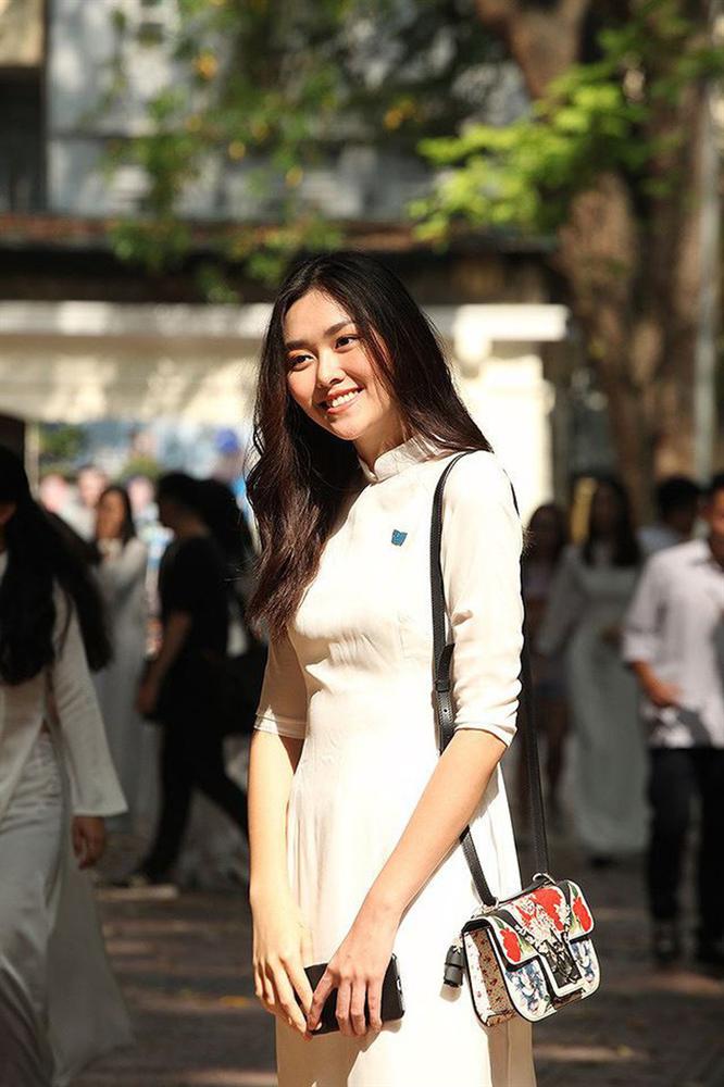 Từ hồi là nữ sinh trường PTTH Phan Đình Phùng, Tường San đã vô cùng nổi tiếng với nhan sắc xinh đẹp, nổi bật-2