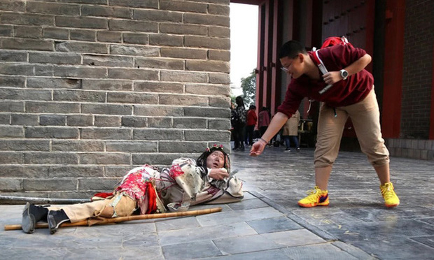 8 năm đóng vai ăn xin trong công viên, chàng trai tích đủ tiền lấy vợ và mua nhà mặt phố 120m2-1