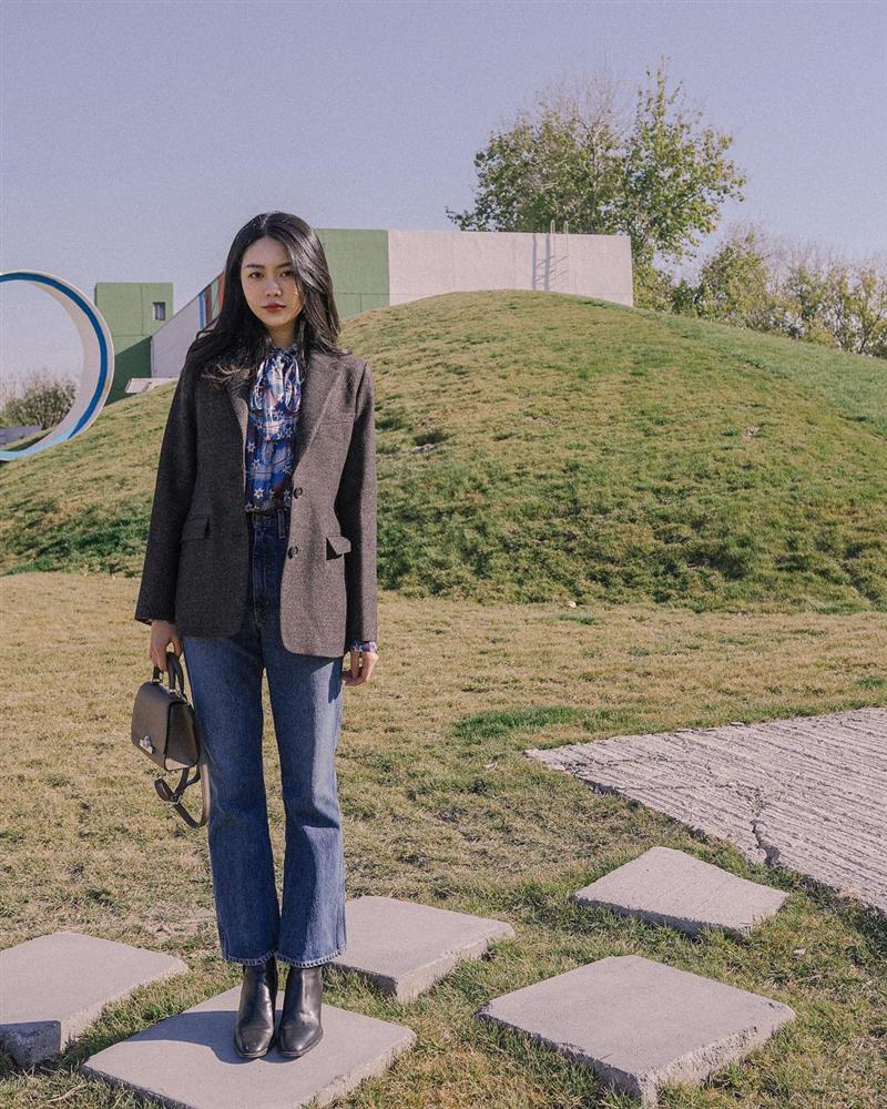 Diện quần jeans, chưa chắc là bạn đã có vẻ ngoài sành điệu nếu không mix với 4 mẫu giày sau đây-1