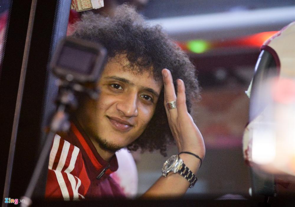 Đội tuyển UAE đi chuyên cơ, tới Việt Nam lúc nửa đêm-5