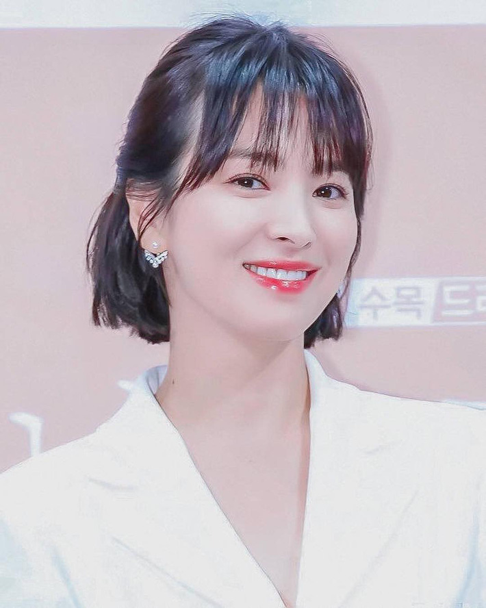 Loạt bí kíp của Song Hye Kyo giúp các quý cô rút được cả tá” chiêu skincare đúng chuẩn-4