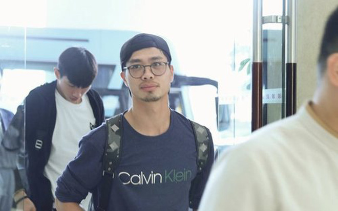 Công Phượng được Huy râu thừa nhận là Phượng Vâu, cùng chụp ảnh chất chơi tại khách sạn-2