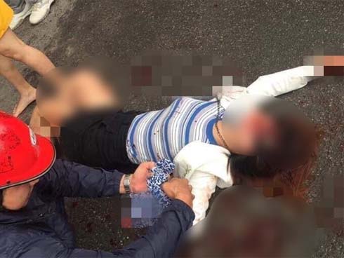 Nhân chứng kể lại giây phút kinh hoàng khi nam thanh niên dùng dao truy sát 2 cô gái giữa đường-4