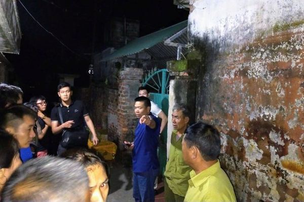 Người đàn ông Thái Bình giết vợ rồi phủ chăn tẩm xăng đốt xác-1