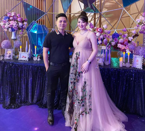 Cô dâu 200 cây vàng khoe bụng bầu vượt mặt nhưng nhan sắc mới chính là điều gây bất ngờ-5