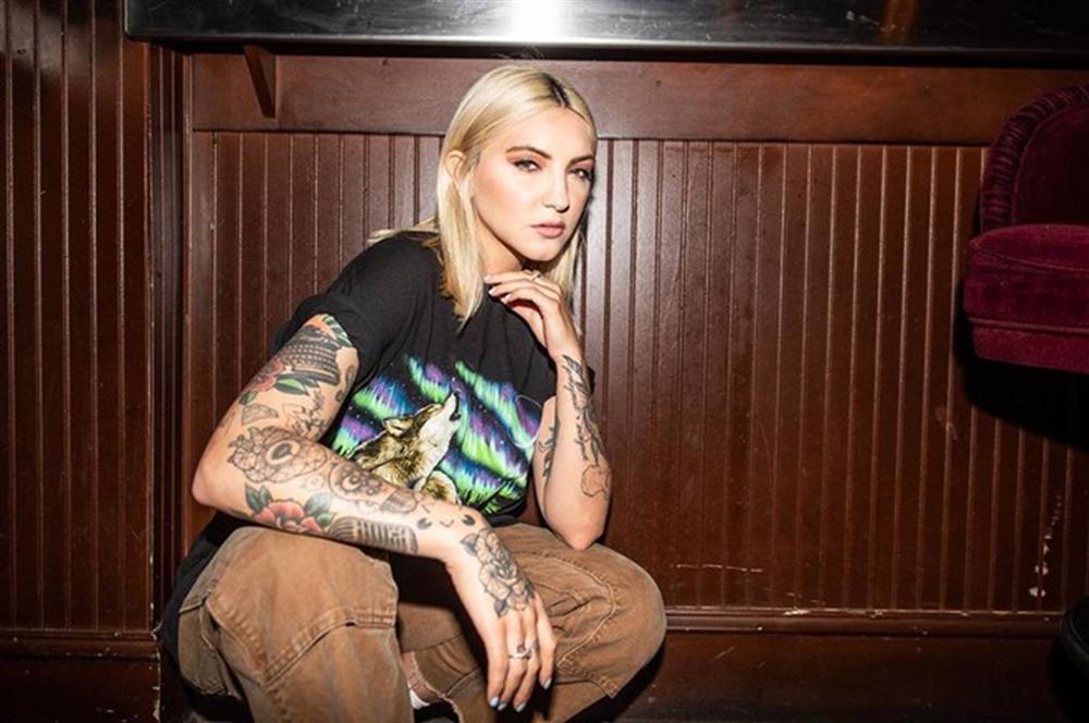 Nữ ca sĩ 9X bị đồn yêu Selena Gomez-3