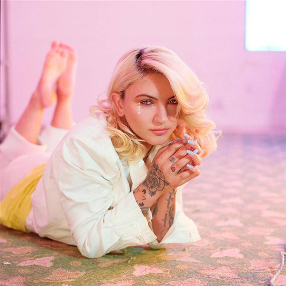 Nữ ca sĩ 9X bị đồn yêu Selena Gomez-4