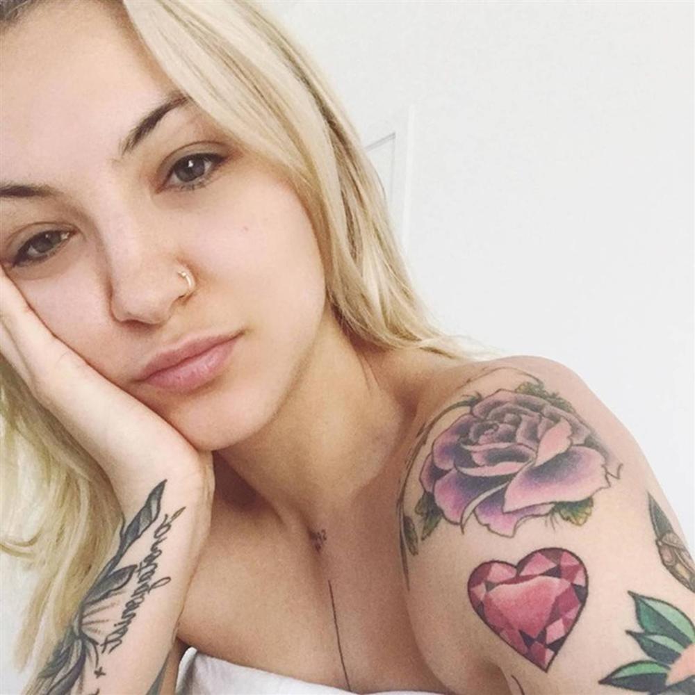 Nữ ca sĩ 9X bị đồn yêu Selena Gomez-8