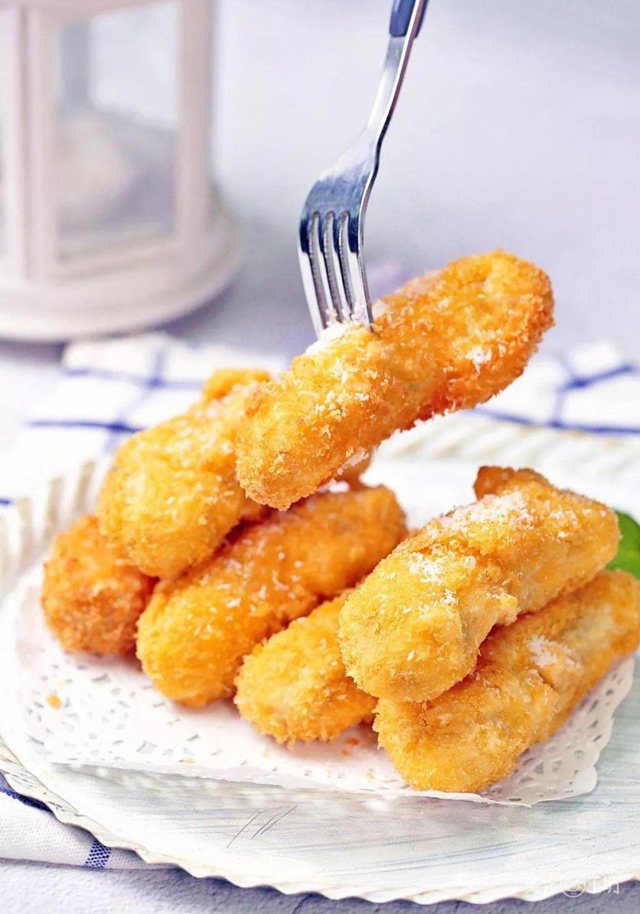 Bánh chuối chiên kiểu mới, trong mềm ngoài giòn rụm, ăn một miếng là nghiền-5