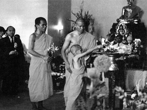 Thái Lan chấn động trước vụ thảm sát mới: Cha mẹ cùng con gái tử vong tại 3 vị trí khác nhau, hàng xóm kể chi tiết bất thường-3