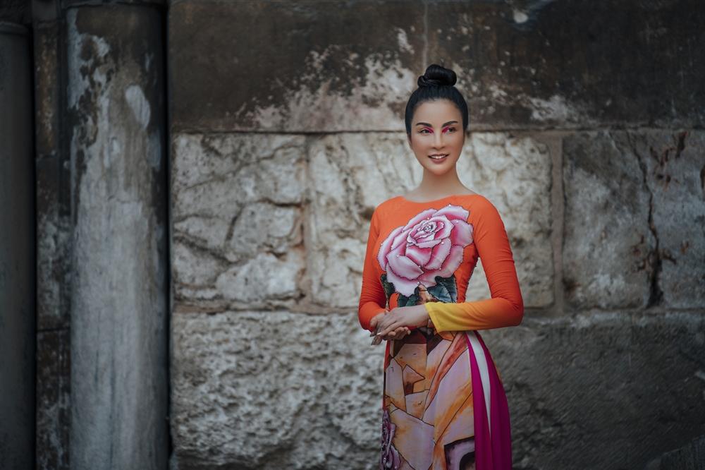 Thanh Mai diện áo dài dạo chơi ở Jerusalem-6