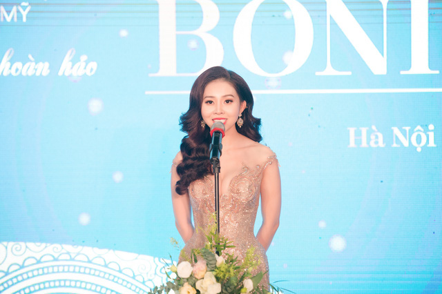 Chân dung nữ Phó giám đốc chi nhánh xinh đẹp vừa bị khởi tố tội chiếm đoạt tài sản của TPBank-5