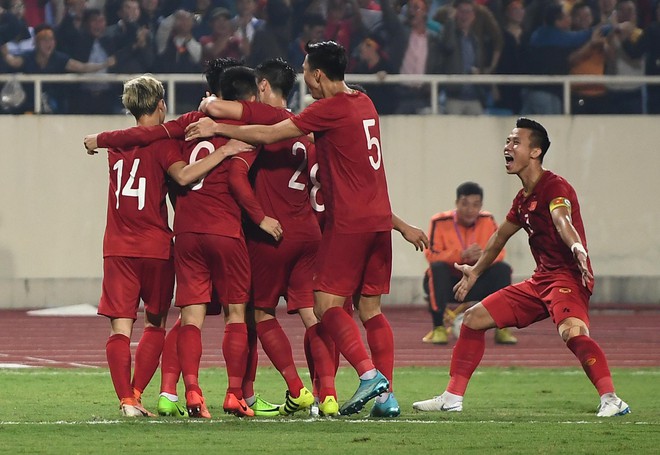 Việt Nam 1-0 UAE: Tiến Linh sắm vai người hùng với một siêu phẩm-3