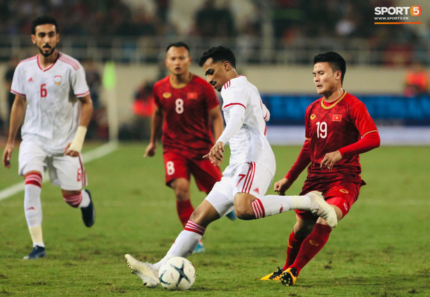 Tuyển thủ Việt Nam tráo số áo đấu UAE: Đó là sự tinh quái của thầy Park-7