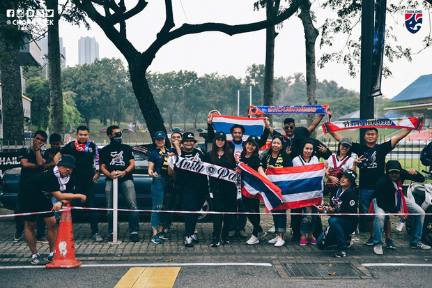 Malaysia ngược dòng trước Thái Lan, giúp Việt Nam lên đầu bảng-6