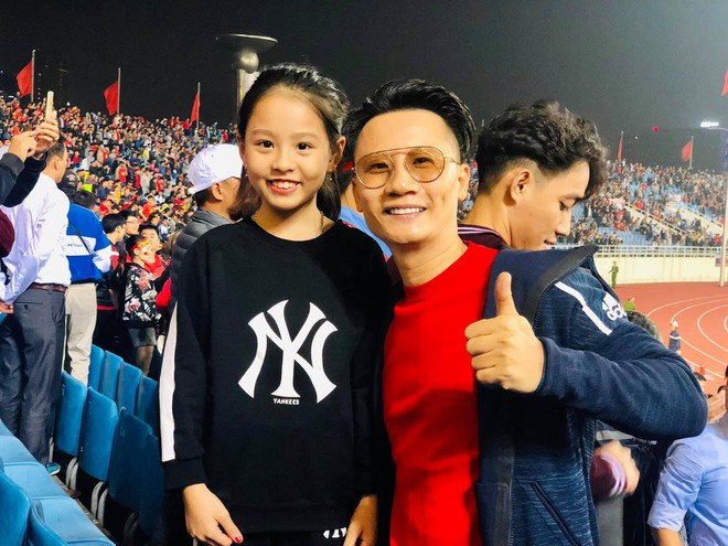 Hoài Linh cảm ơn Tiến Linh, Bảo Anh đăng ảnh gợi cảm mừng chiến thắng-2