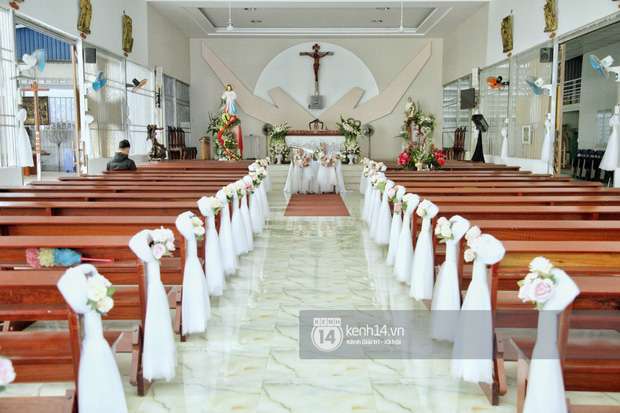 Đám cưới Bảo Thy: Sau lễ tại nhà thờ, bảo vệ căng dù che kín hình ảnh cô dâu về nhà chồng-12