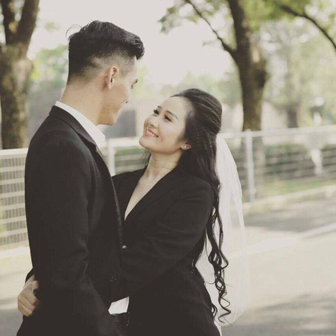 Chân dung người đẹp nóng bỏng, tiền đạo Tiến Linh từng công khai yêu say đắm-2