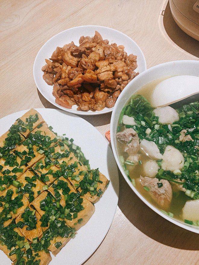 Quên nỗi buồn bị phạt 9 triệu, Bích Phương ngụp mặt vào bếp nhưng lại khiến Bảo Anh giận-6