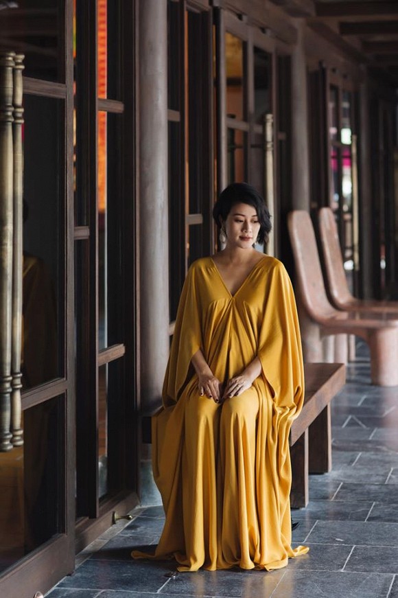 MC Phí Linh up vội loạt ảnh bầu bí bởi không lại đi đẻ mất-3