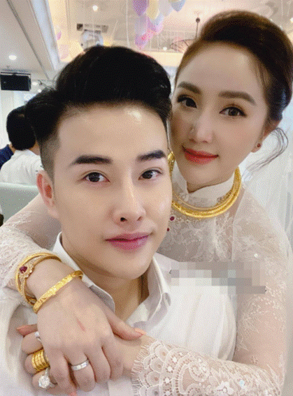 Bảo Thy đeo nhiều vàng, nhẫn kim cương lớn trong ngày trở thành vợ đại gia giàu có-6