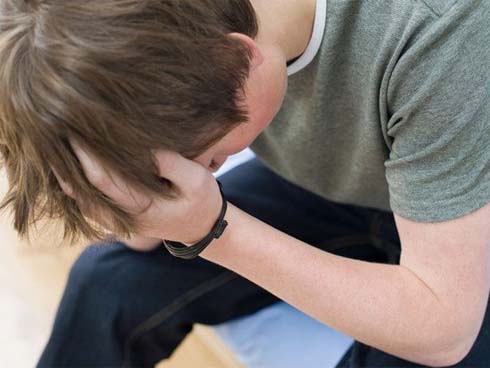 Hơn 40 tuần mới có dấu hiệu đòi ra, vừa chào đời, bé trai đã dọa cả bác sĩ và gia đình sản phụ vì điều này-3