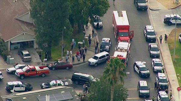 Hiện trường vụ xả súng khiến ít nhất 6 người bị thương tại trường học ở Mỹ-2