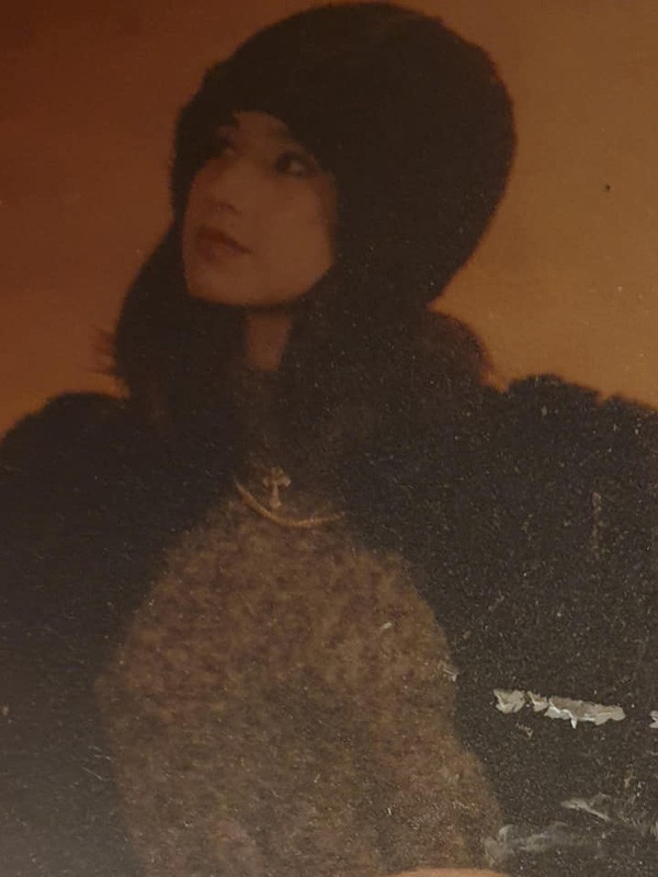 ẢNH HIẾM: Nhìn NSND Lan Hương bây giờ lại nhớ nhan sắc thời trẻ của Em bé Hà Nội-6