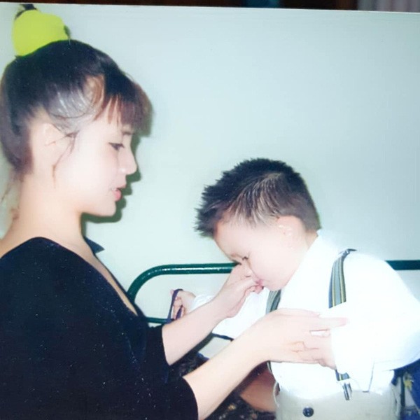 ẢNH HIẾM: Nhìn NSND Lan Hương bây giờ lại nhớ nhan sắc thời trẻ của Em bé Hà Nội-8